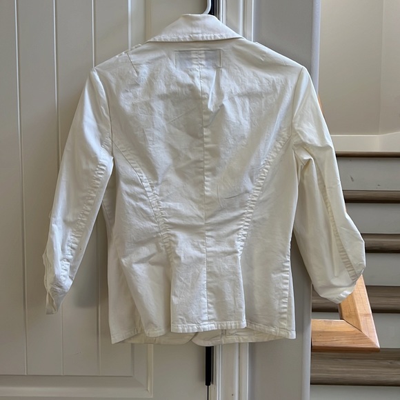 Trina Turk creamy white jacket size small - Picture 6 of 9